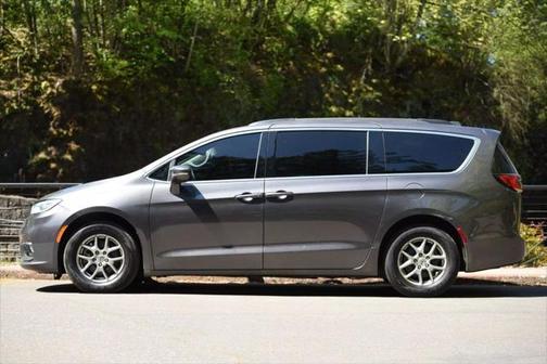 2021 Chrysler Pacifica Touring