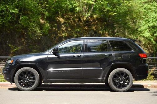 2017 Jeep Grand Cherokee Altitude