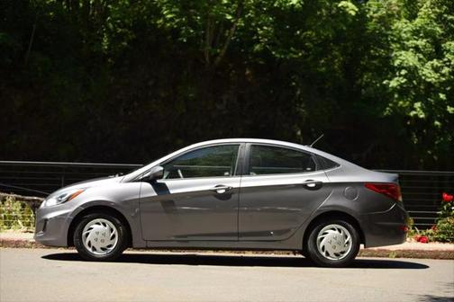 2014 Hyundai Accent SE