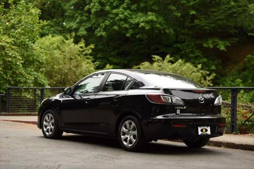 2012 Mazda Mazda3 i Sport