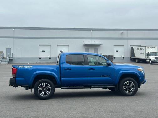 Blazing Blue Pearl 2017 Toyota Tacoma TRD Sport