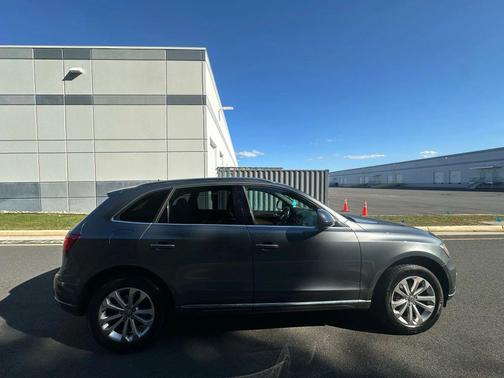 2015 Audi Q5 2.0T Premium Plus