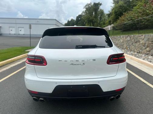 2015 Porsche Macan S