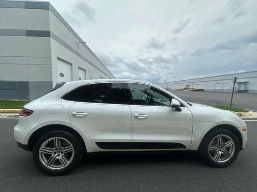 2015 Porsche Macan S