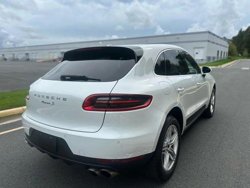 2015 Porsche Macan S