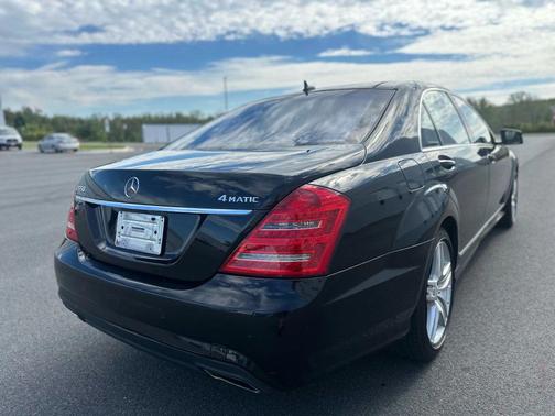 2013 Mercedes-Benz S-Class 4MATIC