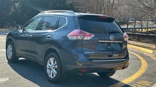 2016 Nissan Rogue SV