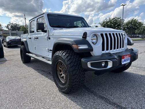 2023 Jeep Gladiator SPORT