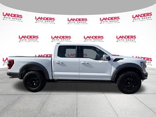 OXFORD WHITE 2022 Ford F-150 RAPTOR
