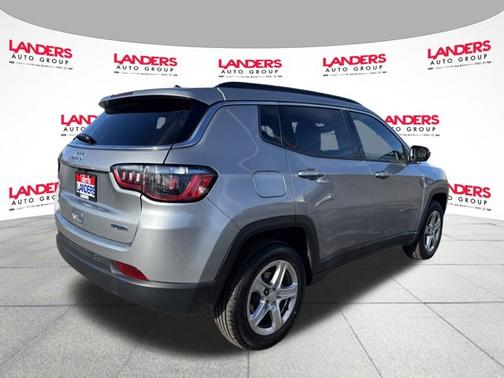 2024 Jeep Compass LATITUDE