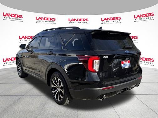 2024 Ford Explorer ST-LINE