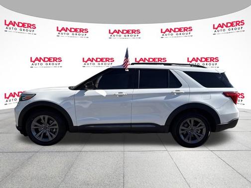 STAR WHITE MET TRI-COAT 2024 Ford Explorer XLT
