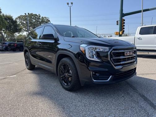 2024 GMC Terrain AT4