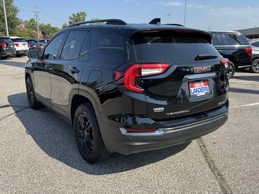 2024 GMC Terrain AT4
