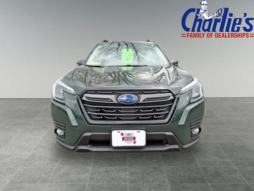 Cascade Green Silica 2023 Subaru Forester Limited