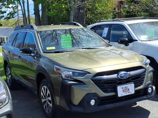 Autumn Green Metallic 2025 Subaru Outback Premium