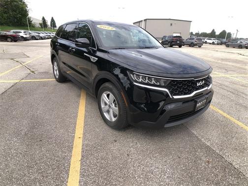 2022 Kia Sorento LX