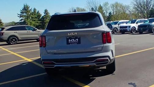 Gray 2023 Kia Sorento SX