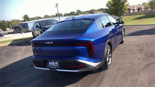 2025 Kia K4 LXS