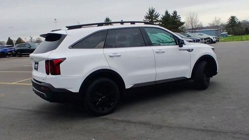 White Pearl 2023 Kia Sorento X-Line S