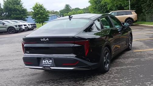 Aurora Black 2025 Kia K4 LXS