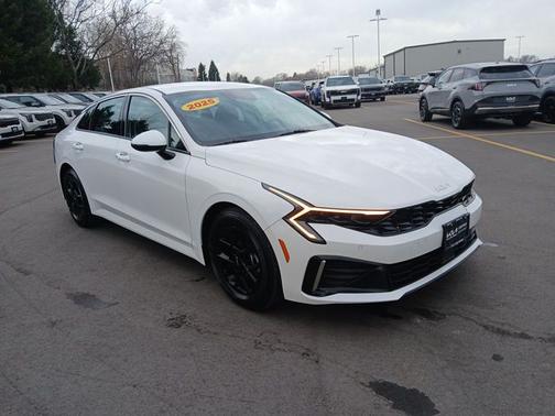 Snow White Pearl 2025 Kia K5 LXS