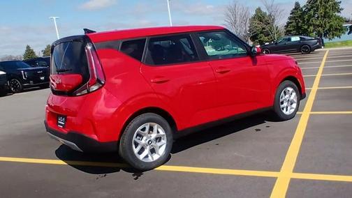 Inferno Red 2025 Kia Soul LX