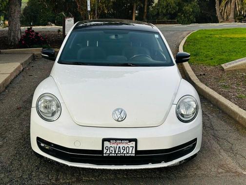 2012 Volkswagen Beetle Base