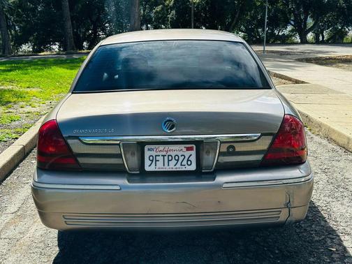 2006 Mercury Grand Marquis LS Sedan 4D