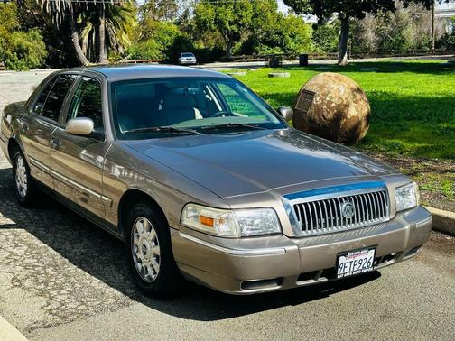 2006 Mercury Grand Marquis LS Sedan 4D