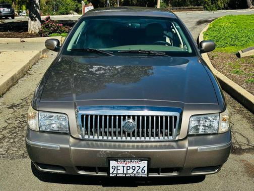 2006 Mercury Grand Marquis LS Sedan 4D
