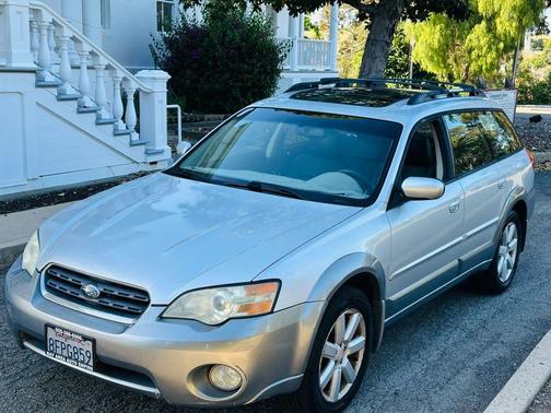 Silver 2006 Subaru Outback 2.5 i Limited