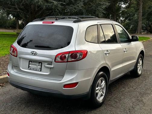 2012 Hyundai SANTA FE GLS