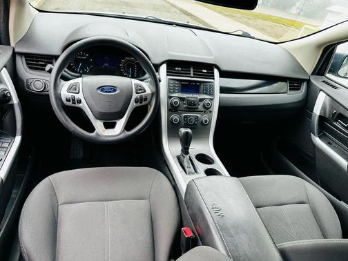 2013 Ford Edge SE
