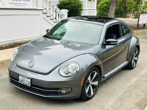 2012 Volkswagen Beetle Base