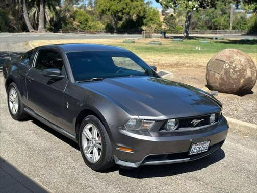 2010 Ford Mustang Premium
