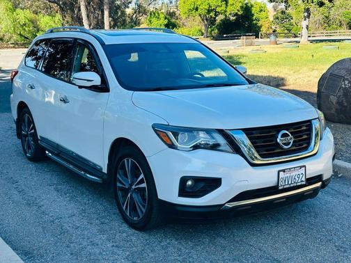 Pearl White Tricoat 2019 Nissan Pathfinder Platinum