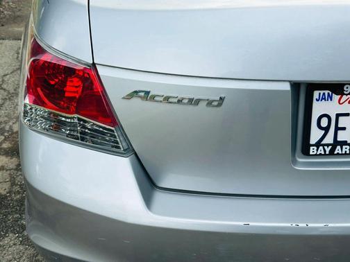 Alabaster Silver Metallic 2008 Honda Accord EX-L