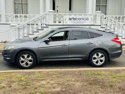 Polished Metal Metallic 2011 Honda Accord Crosstour EX-L