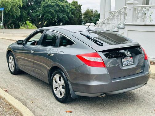 Polished Metal Metallic 2011 Honda Accord Crosstour EX-L