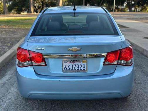 2011 Chevrolet Cruze LS