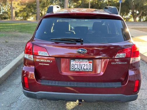 2012 Subaru Outback 2.5i Premium