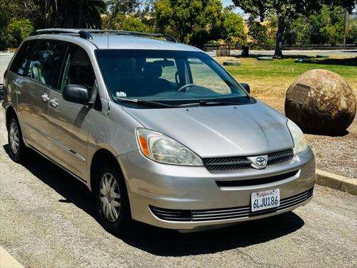 2005 Toyota Sienna CE
