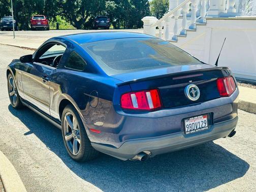 Kona Blue Metallic 2012 Ford Mustang V6
