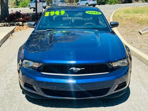 Kona Blue Metallic 2012 Ford Mustang V6