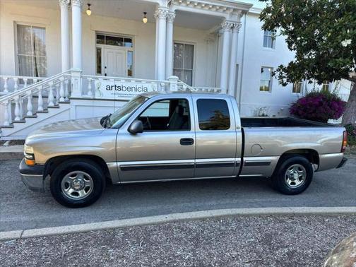 2002 Chevrolet Silverado 1500 Base