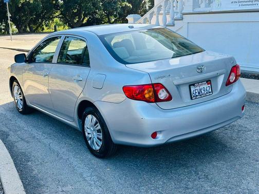 Classic Silver Metallic 2009 Toyota Corolla S
