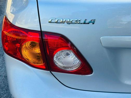 Classic Silver Metallic 2009 Toyota Corolla S