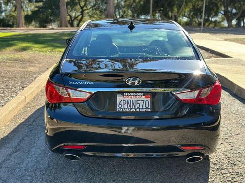2011 Hyundai SONATA SE