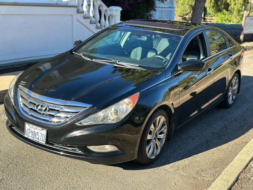 2011 Hyundai SONATA SE